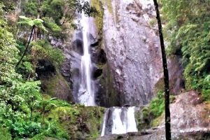 Air Terjun Dolo